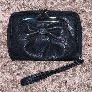 Elle Small Wristlet in Black